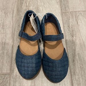 Old navy shoes